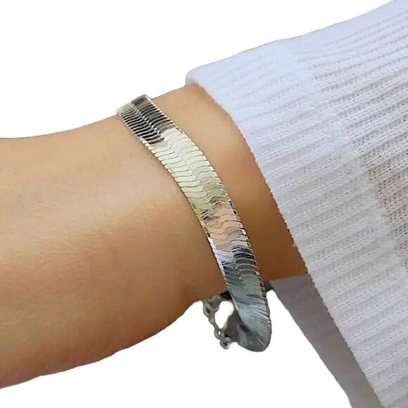 Stampd Jewelry - Sterling Silver Herringbone Bracelet